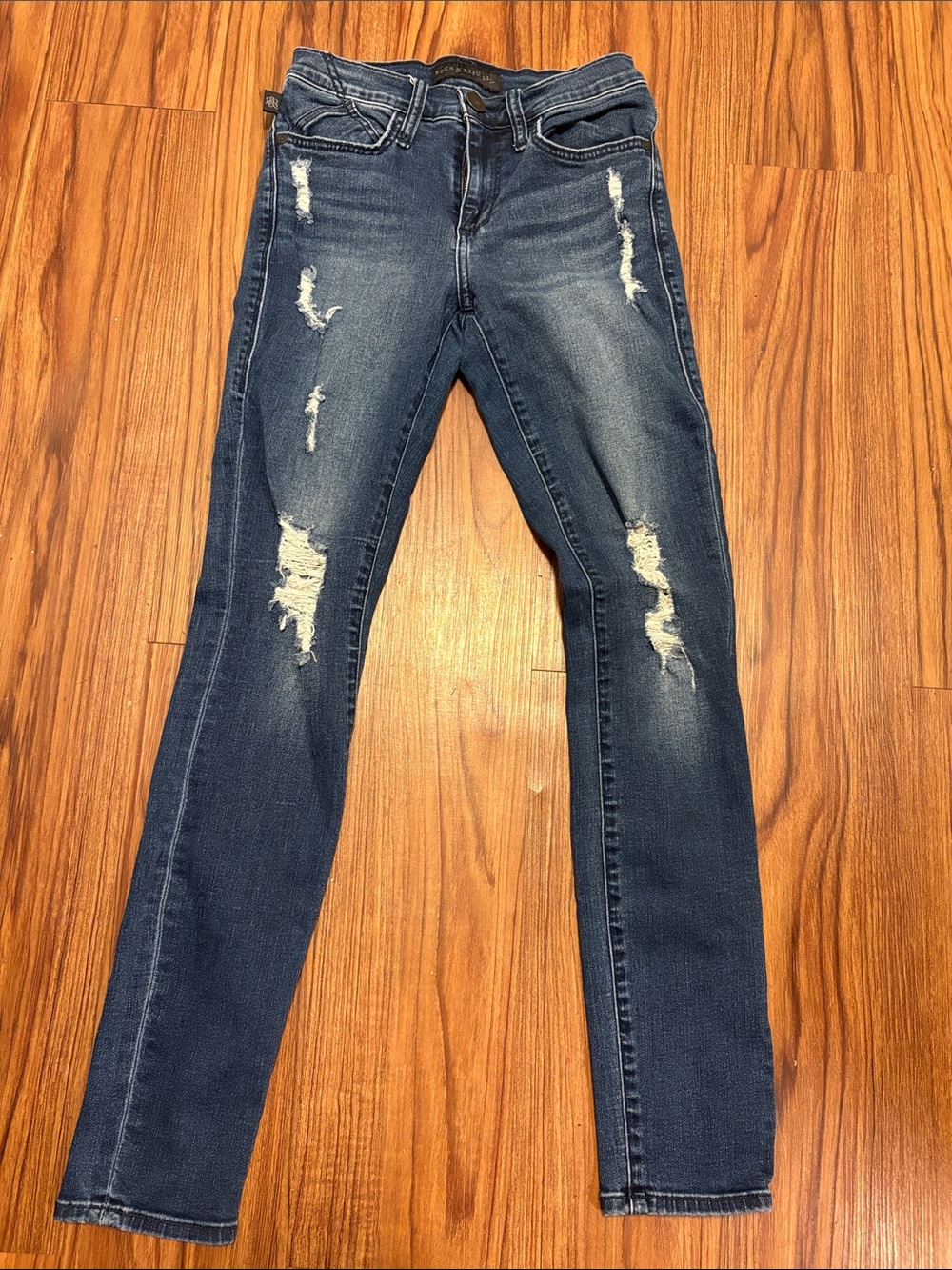 Rock & Republic Dark Blue Distressed Women's Skinny Jeans